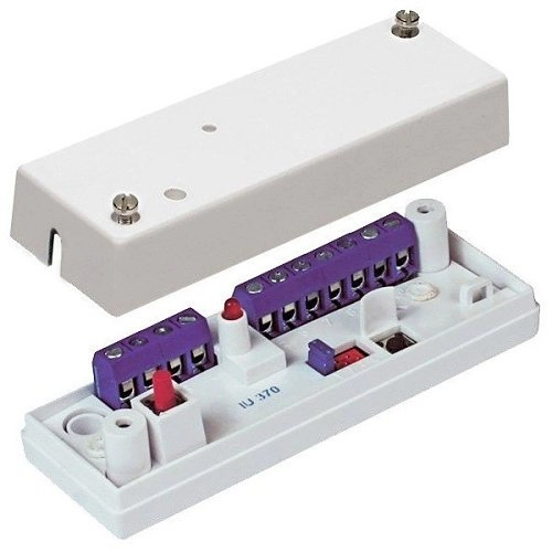 IU 370 Alarmtech IU 370 Unité d`interface pour GD 330/ GD 370/ GD 470